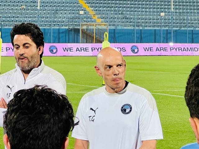 خط أحمر