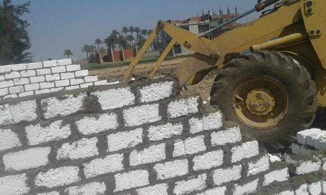 إزالة 7 حالات تعدٍ ومخالفات بناء في قرى طنطا