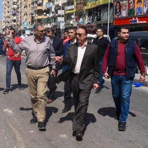 محافظ الإسكندرية يتفقد حي العجمي ويشدد على تكثيف حملات إزالة الإشغالات