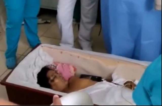 خط أحمر