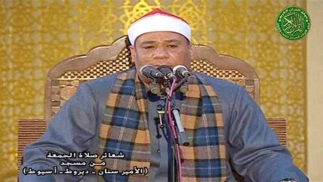 الطاروطي بعد خطأ تلاوة قرآن الفجر : ”أنا غلطان وبعتذر للمصريين”