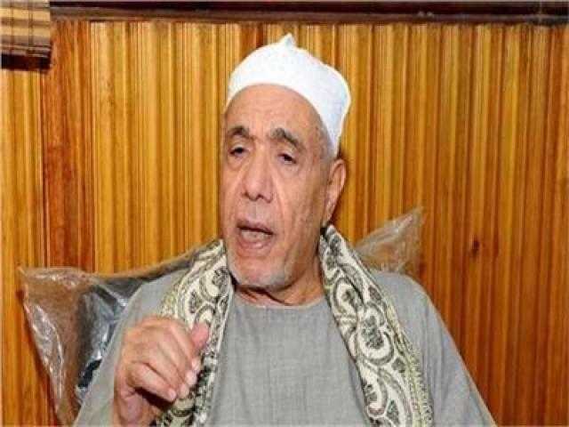 نقيب العام لنقابة قراء مصر يعلق على خطأ ”الطاروطي” خلال تلاوة قرآن الفجر
