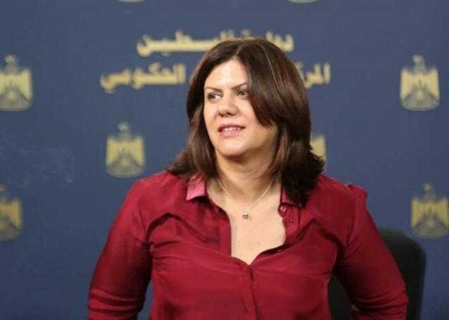 مصرع الصحفية فلسطينية شيرين أبو عاقلة برصاص الجيش الإسرائيلي في الضفة الغربية