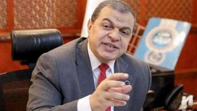 صرف 1.5 مليون جنيه للعمالة غير المنتظمة وتعيين 988 شاباً بالبحر الأحمر