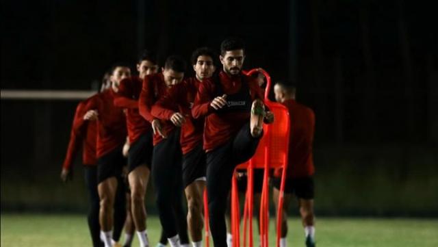 خط أحمر