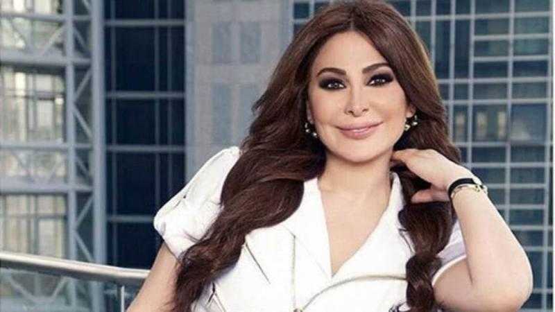 شرطة الموضة تفتح النار على إليسا وتشبهها بأحلام