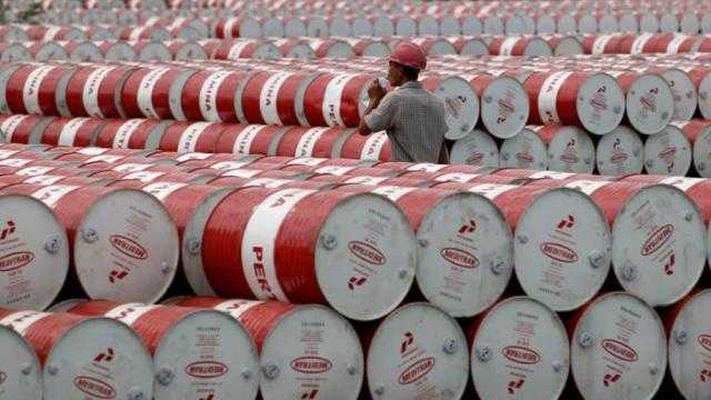 السعودية: نتوقع زيادة الطاقة النفطية اليومية بأكثر من مليون برميل بحلول 2027