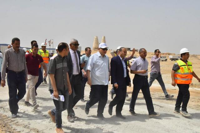خط أحمر