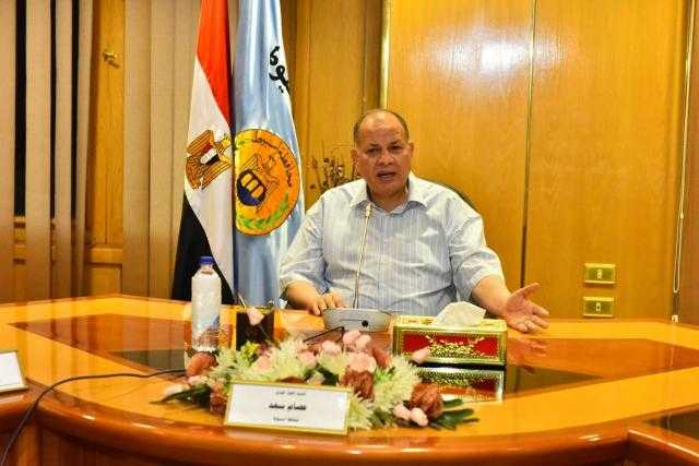 محافظ أسيوط يترأس اجتماع تطوير منظومة العمل بإدارات الموارد البشرية.. صور
