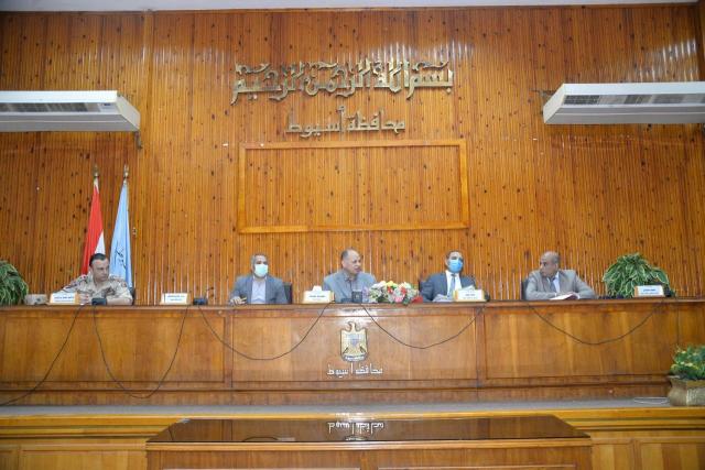 خط أحمر