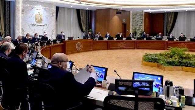 «يستهدف الحفاظ على عمل المصريين بالخارج».. تفاصيل مشروع قرار إطلاق مدد الإعارات