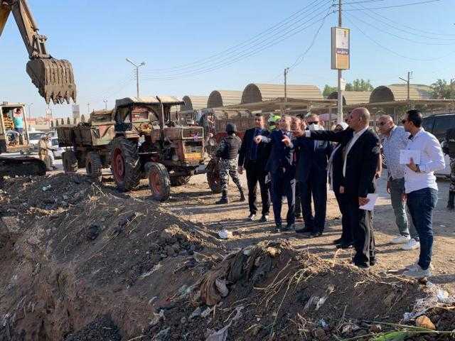 محافظ كفر الشيخ يتفقد موقع إنشاء كوبريين جديدين على ترعة ميت يزيد