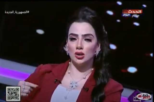 أميرة عبيد تحتفل بمرور عام على أولى حلقات برنامج هي وهما.. فيديو