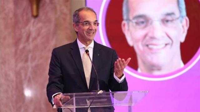 وزير الاتصالات يفتتح عددا من المشروعات في الفيوم اليوم