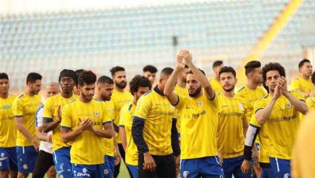 المحافظ يدعم الإسماعيلي بـ6 ملايين جنيه