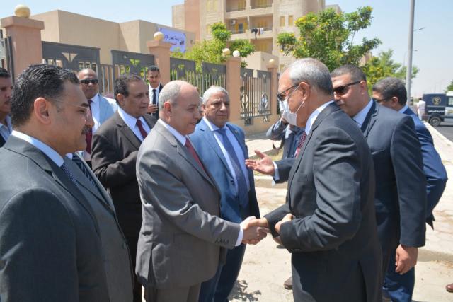 خط أحمر