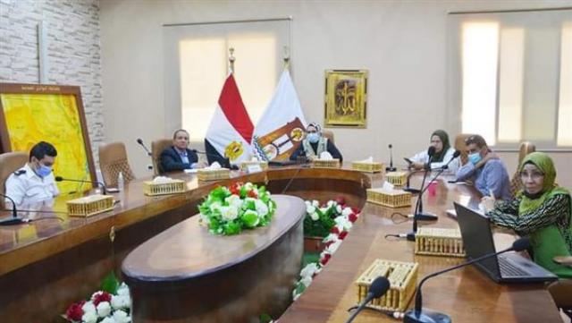 خط أحمر