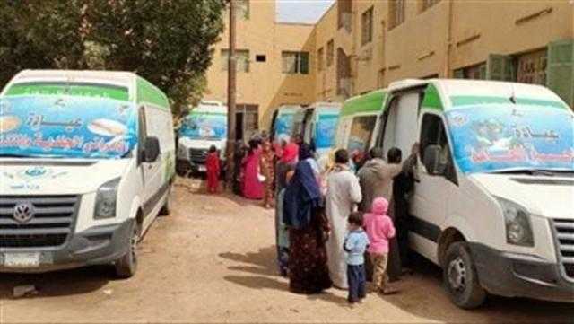 فحص 1316 مواطنًا في قافلة طبية بدمياط