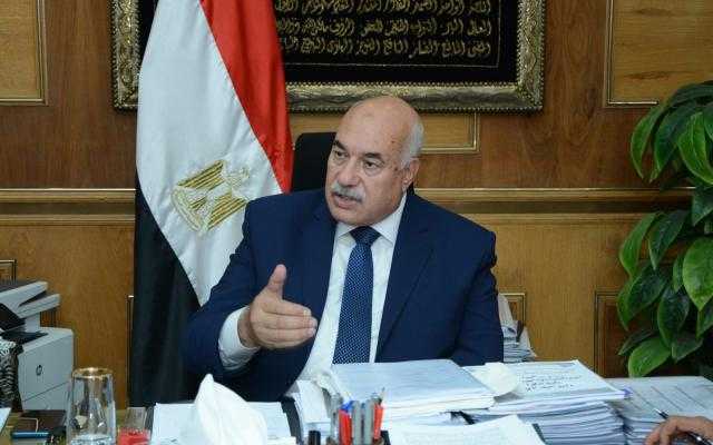 رئيس القابضة للغزل: نحرص على مد القطاع الخاص بمستلزمات الإنتاج بدلا من استيرادها