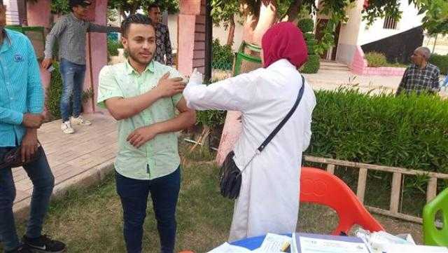 تطعيم 1.1 مليون مواطن ضد كورونا في المرحلة الثانية لحملة «طرق الأبواب»