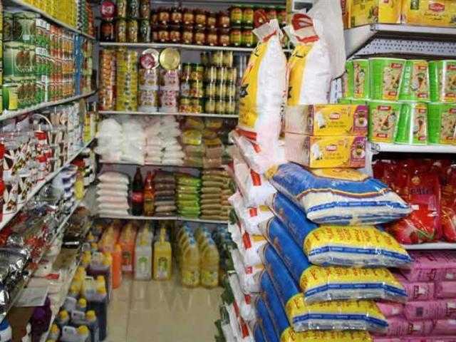 استقرار أسعار السلع بالمجمعات الاستهلاكية والزيت يسجل 23 جنيها