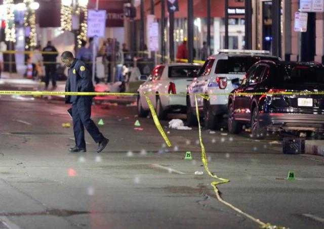 واشنطن بوست: الولايات المتحدة تُحيي يوم الذكرى بتسجيل 12 حادث إطلاق نار جماعي