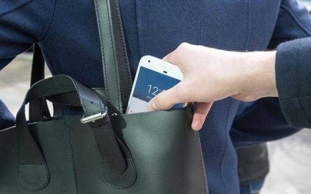 خبير أمن معلومات للمواطنين عن رسائل ”مبروك كسبت”: ”الحداية مش بتحدف كتاكيت”