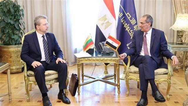 وزير الاتصالات يدعو شركات التكنولوجيا في ليتوانيا لزيارة مصر