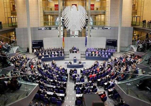 البرلمان الألماني يوافق على تخصيص 100 مليار يورو لتحديث الجيش
