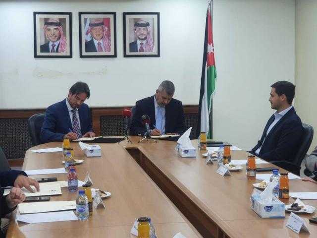 الأردن يوقع مذكرة تفاهم مع شركة تركية لاستكشاف الذهب