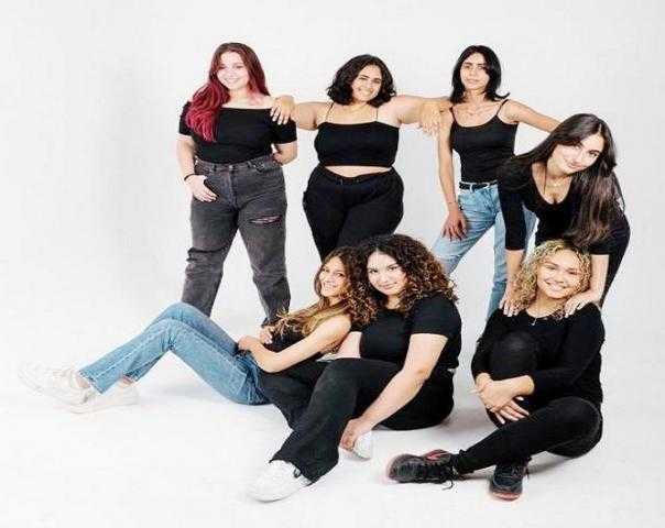 فتاة عربية تطلق مسابقة لملكات الجمال ذوات الجسم الممتلئ