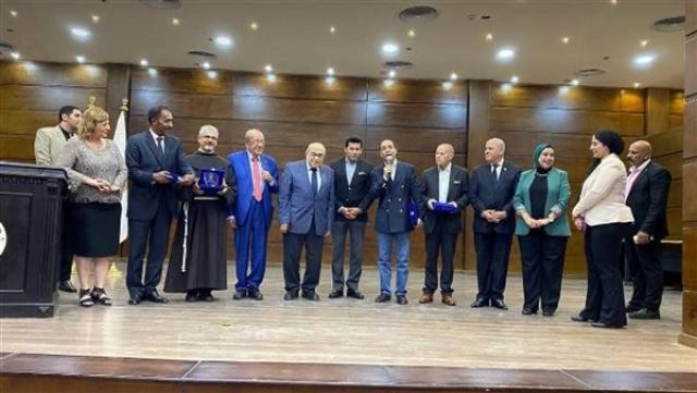 وزير الشباب يشهد حفل تدشين مبادرة «إحنا مين» لتنمية الوعي بالتاريخ المصري