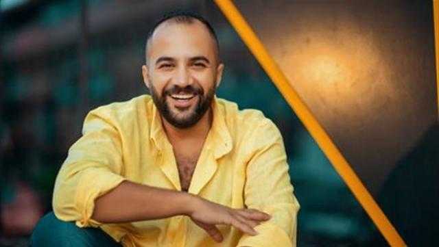 الفنان علي الألفي: «اشتغلت بالهندسة 15 سنة عشان احقق حلم والدي»