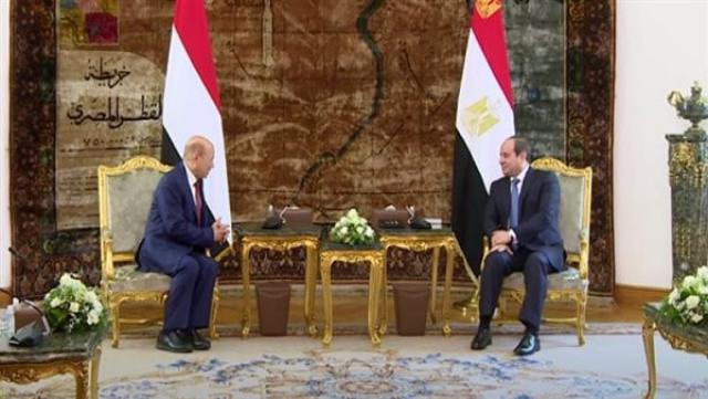أستاذ إعلام يكشف كيف تسعى مصر لاستقرار الأوضاع في اليمن