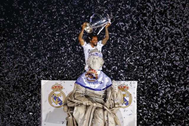 الأكثر تتويجا بالبطولات.. مارسيلو من بديل كارلوس لأسطورة ريال مدريد