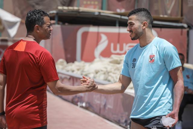 عبد المنعم يواصل التأهيل على هامش تدريبات الأهلي