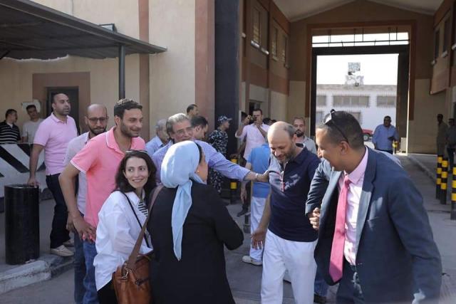 صورة للمفرج عنهم 