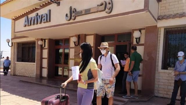 مطار مرسى مطروح يستقبل 554 سائحًا في أسبوع