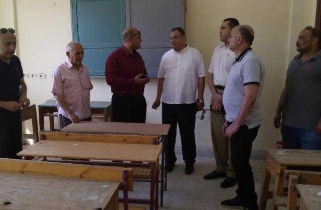 محافظ كفر الشيخ يوجه بمتابعة استعدادات لجان الثانوية العامة ورئيس مدينة بيلا يتفقد المدارس | صور
