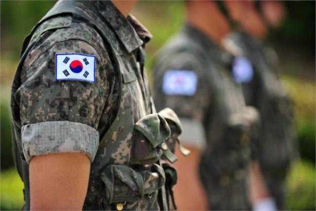 رئيس الأركان الكوري الجنوبي يأمر بالجاهزية لـ«شل قلب العدو بضربة واحدة»