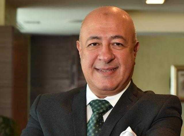 أبو الفتوح :2.7 تريليون جنيه محفظة ودائع العملاء بالبنك الأهلي