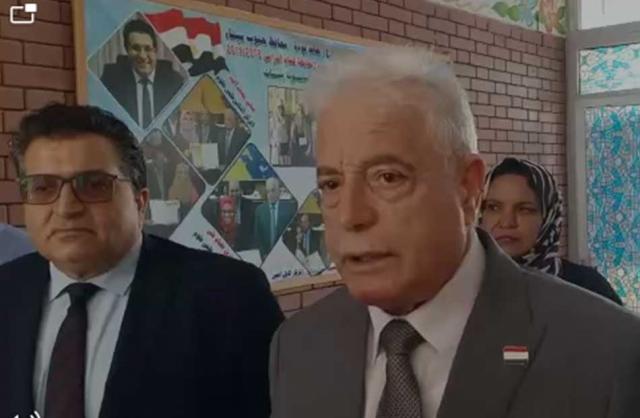 خط أحمر