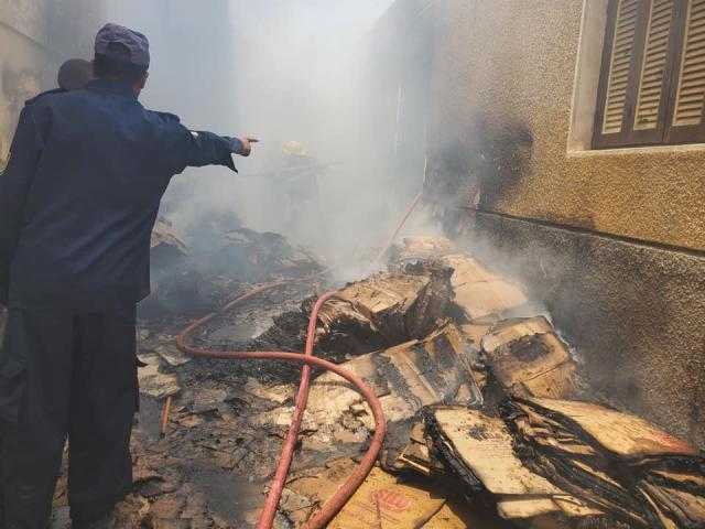 محافظ أسيوط: السيطرة على حريق محدود بمخزن مجاور لاحد المدارس بحى غرب