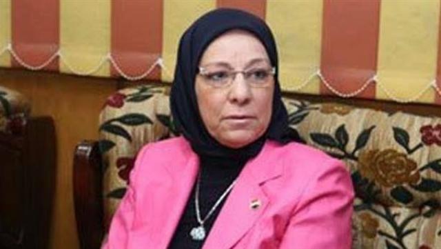 وزيرة القوى العاملة سابقا: الدولة منعت ”بهدلة” الوزراء الان وبدعي للرئيس السيسي