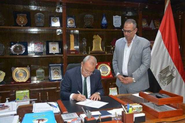 محافظ القليوبية يعتمد تنسيق القبول للصف الأول الثانوي للعام الدراسي القادم بحد أدنى 222 درجة |صور