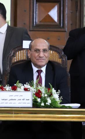 خط أحمر