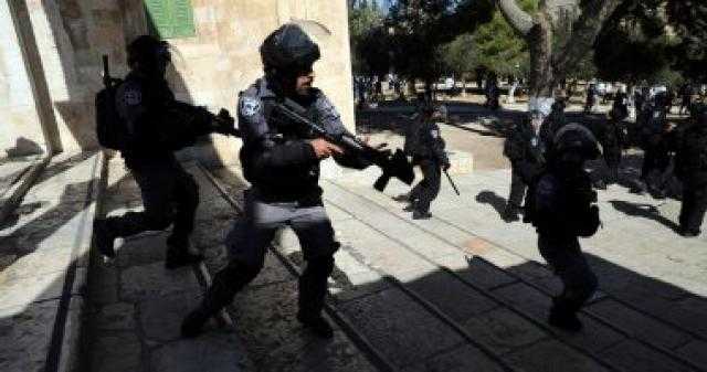 الآلاف يشيعون جثمان فلسطينى استشهد بطعنة مستوطن بالضفة الغربية