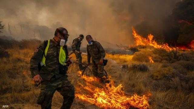 حريق هائل يوحد صفوف القبارصة اليونانيين والأتراك