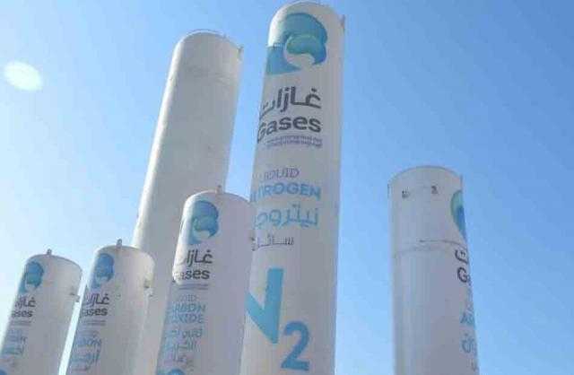 محافظ بورسعيد يتابع سير العمل في إنشاء مصنع إنتاج الغازات