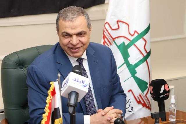القوى العاملة: صرف 138 ألف جنيه للعمالة غير المنتظمة وتعيين 67 شابا بالمنيا